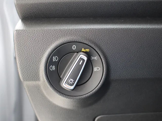 Volkswagen T-Roc 1.0 TSI Style | Airco | Navigatie | Trekhaak | PDC