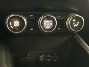 Renault Captur 1.6 E-Tech PHEV 160 Intens | Groot Scherm + Navigatie | Parkeercamera | Cruise Control