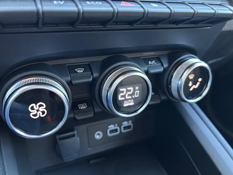 Mitsubishi Colt 1.6 HEV Intense | Climate | Cruise | Android/Apple carplay | Achteruitrijcamera |