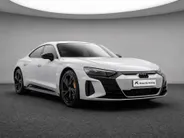 Audi e-tron GT GT 93 kWh 476pk · SOH 92% · Glazendak · 360 Camera · Luchtvering · Stoelventilatie · B&O Audio · Matrix LED · 20'' Inch ·