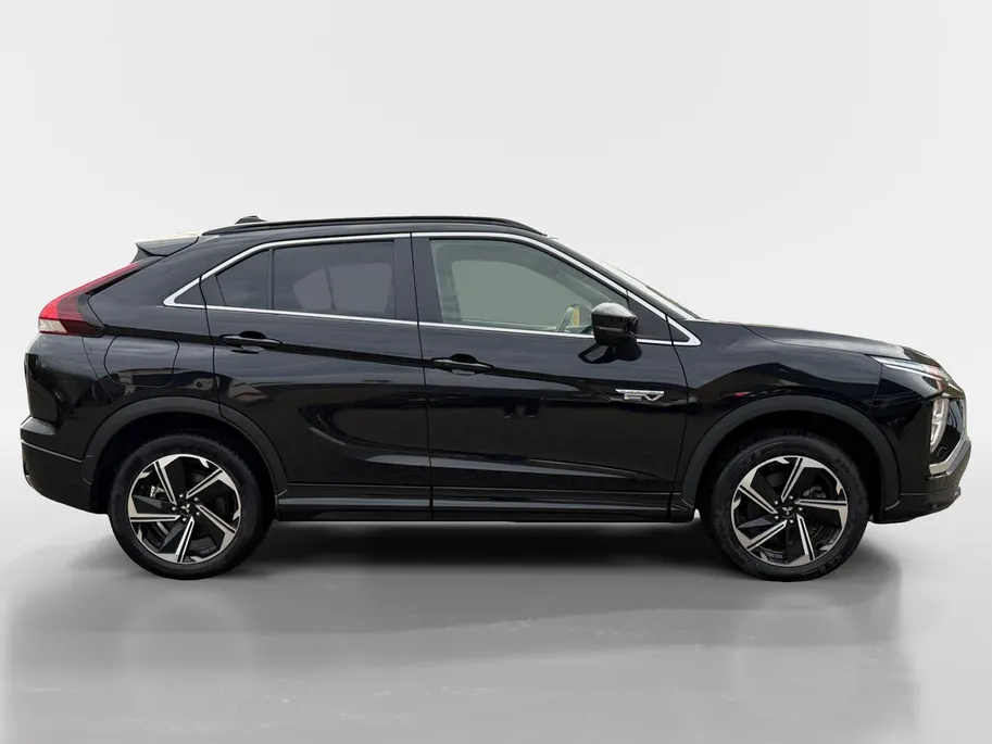 Mitsubishi Eclipse Cross 2.4 PHEV Intense+ Apple Carplay/Android Auto , stoel en stuurverwarming , camera , tel , cruise , climate , lm velgen , navigatie