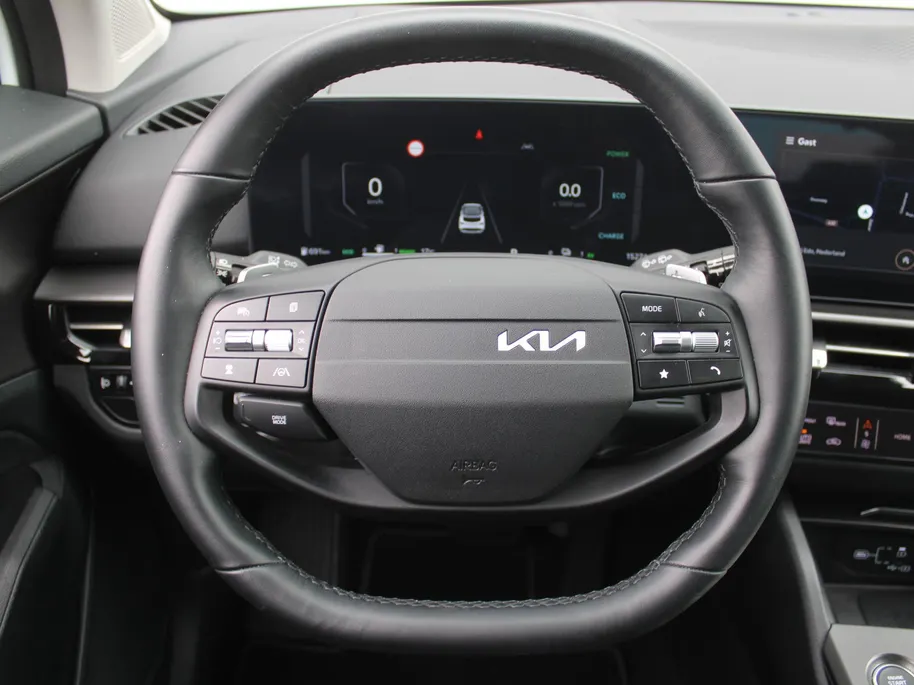 Kia Sportage 1.6 T-GDi Hybrid DynamicLine | Stuur-/stoelverwarming | Camera | Elek. stoelverstelling | Cruise adapt. | LED |  Telefoonlader | 18' LM | Clima |