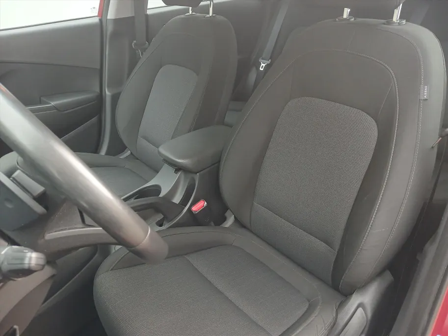 Hyundai Kona Automaat Comfort+ / Navigatie via Carplay / Stoel en stuurverwarming! /