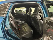 Renault Arkana 145PK E-Tech Hybrid R.S. Line Automaat | 9,3' Navi | Camera | Climate Control | Adaptive Cruise Control | Stoel + Stuurwiel verwarming | Apple CarPlay/Android Auto | Parkeersensoren | Lichtmetalen Velgen |