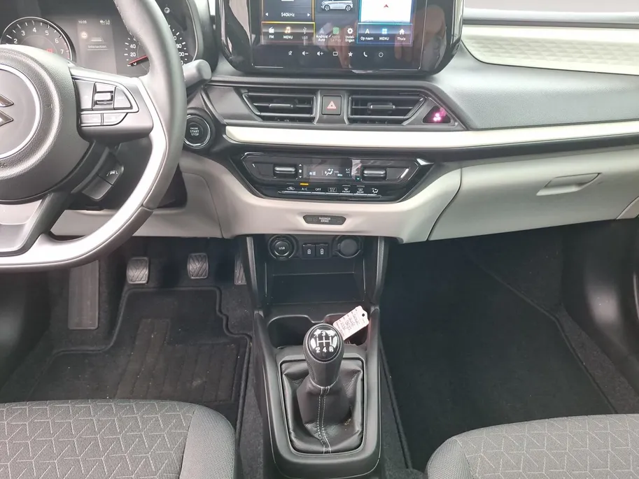 Suzuki Swift 1.2 Select Smart Hybrid | Navigatie | Lichtmetalen velgen | Hoge instap | Blind spot