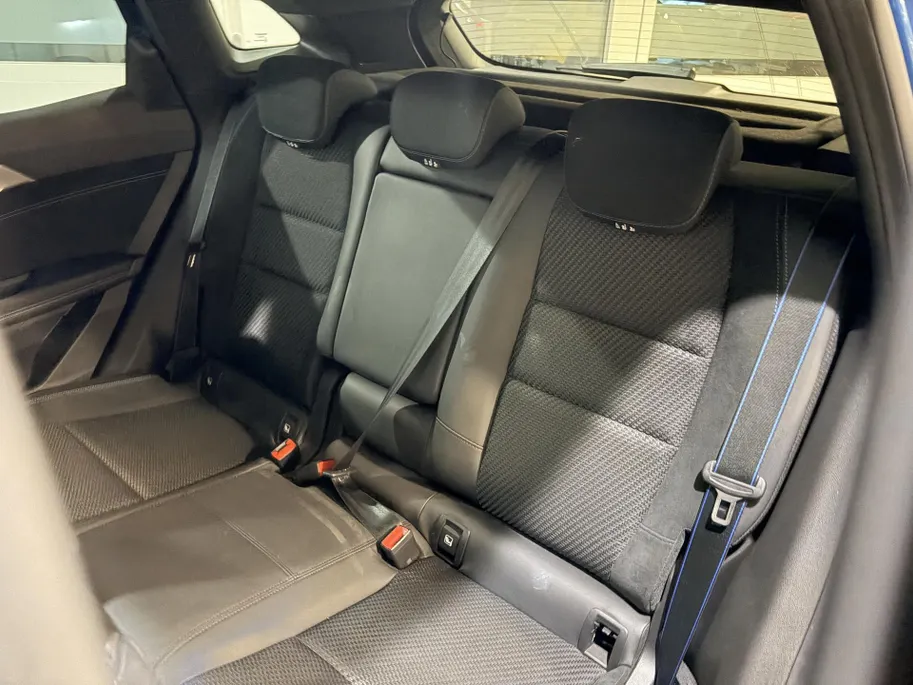 Renault Austral 200PK E-Tech Full Hybrid Esprit Alpine Automaat | Stoelverwarming | Camera | Parkeersensoren | Apple CarPlay/Android Auto | Adaptive Cruise Control | Lichtmetalen Velgen | Licht & Regen Sensor | Full LED |