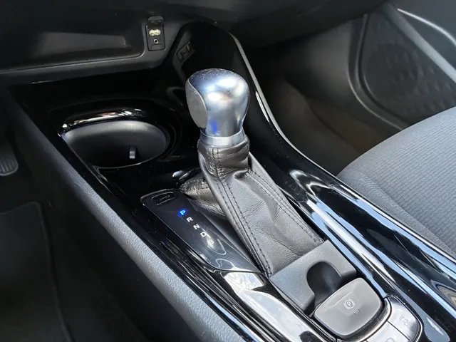 Toyota C-HR 1.8 Hybrid Dynamic | Trekhaak | Stoelverwarming | PDC v/a |