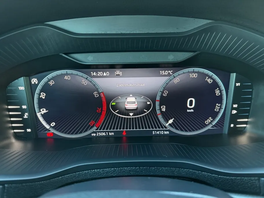 Škoda Karoq 1.0 TSI Business Edition | camera | PDC voor + achter | digitaal