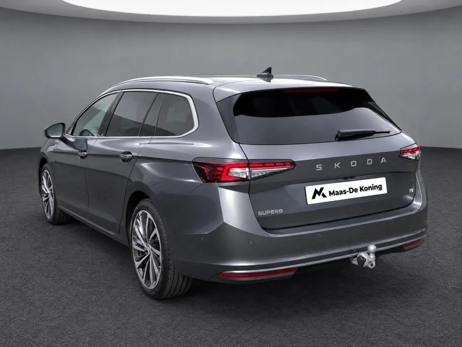 Škoda Superb Combi 1.5TSI 160kW/218PK PHEV Laurin & Klement · Trekhaak · 360°Camera · Canton sound · Apple/Android Car Play
