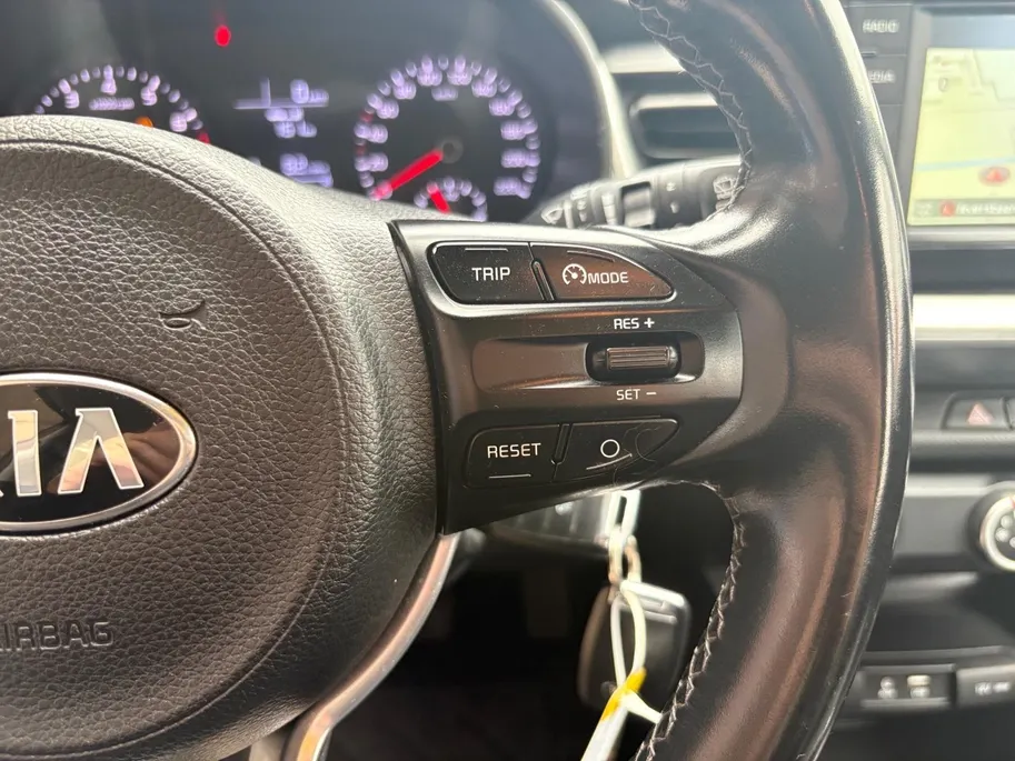 Kia Stonic 1.0 T-GDi DynamicLine | Navigatie | Apple Carplay / Android Auto | Achterruitrij Camera | Cruise Control | Lichtmetalen Velgen |