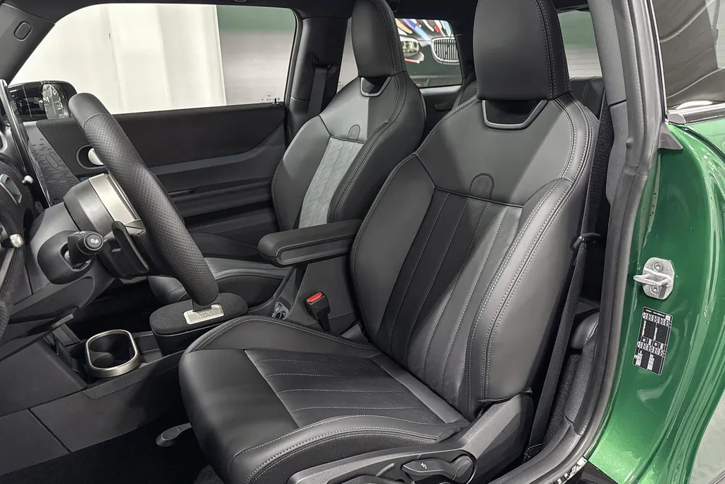 MINI Cooper 3-deurs Cooper C John Cooper Works M