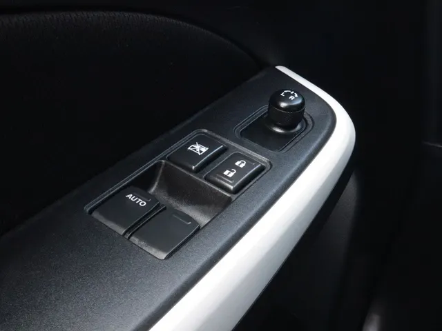 Suzuki Swift 1.2 Select Hybrid Adaptive Cruise | Carplay