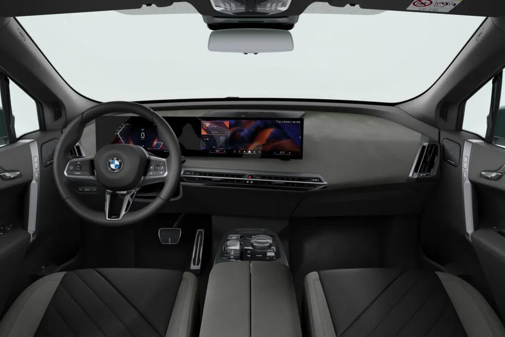 BMW iX xDrive45 101 kWh