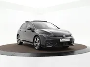 Volkswagen Golf 1.5 272pk DSG eHybrid GTE · Panoramadak · 360 Camera · Apple/Android Car Play · Stoel-& Stuurwiel Verwarming · 18'' Inch · Garantie t/m 25-06-2030 of 100.000km