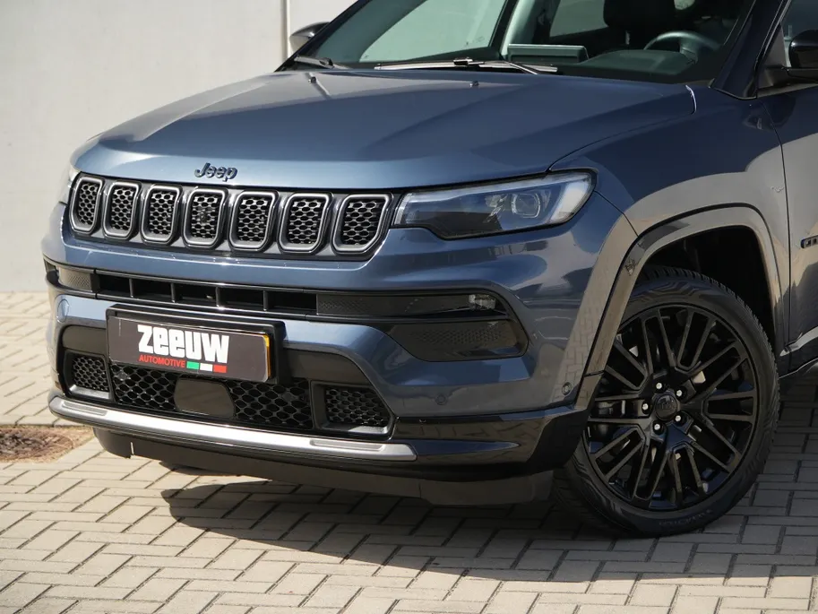 Jeep Compass 4xe 240 PK Hybrid Summit | Pano | Safety | 360cam | 19'
