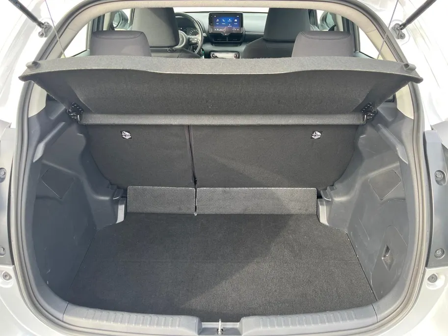 Toyota Yaris 1.5 Hybrid 115 Active | Apple Carplay | Android Auto | Parkeercamera | Parkeersensoren | Stoelverwarming