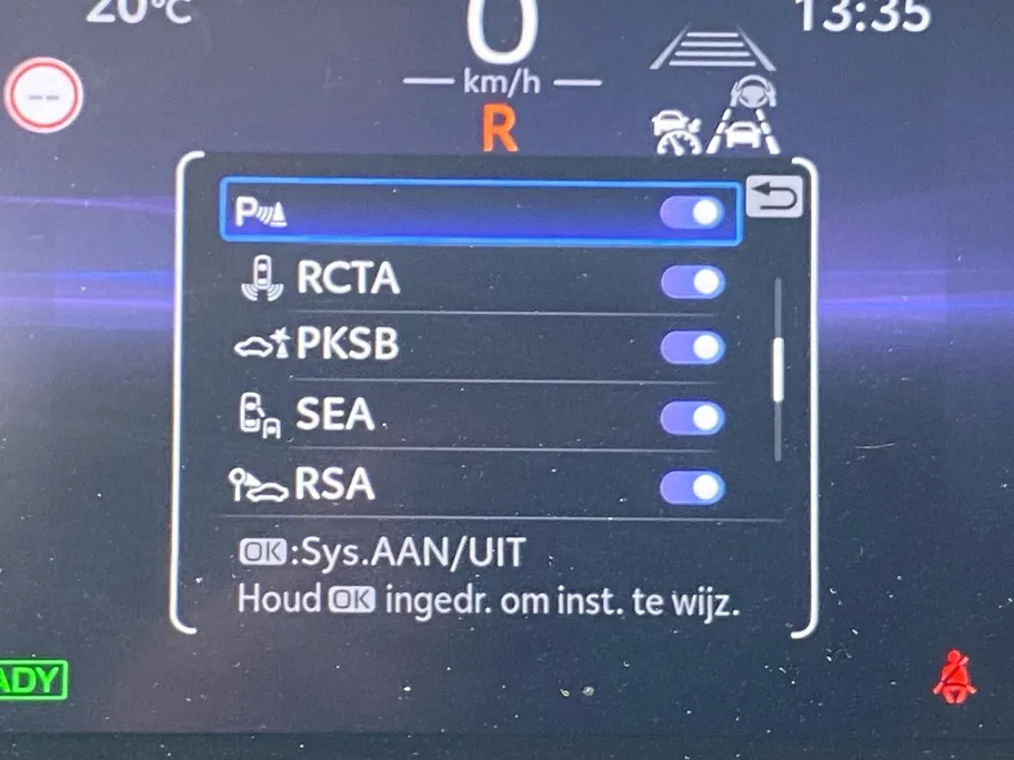 Toyota Corolla Cross Hybrid 140 Style Stoel-/stuurverwarming | CarPlay | Elektr. kofferklep | Camera | NL Auto | etc.