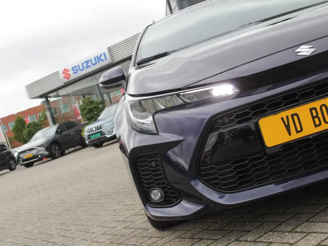 Suzuki Swace 1.8 Hybrid Select Automaat | Cruise | Carplay/Android | Camera | Lm-Velgen