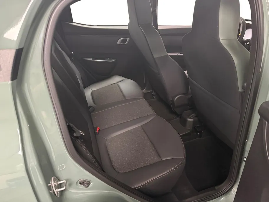 Dacia Spring Extreme 65 26.8 kWh AUTOMAAT CAMERA APPLE CARPLAY ANDROID AUTO HOGE INSTAP AIRCO CRUISE CONTROLE PAS 8000KM
