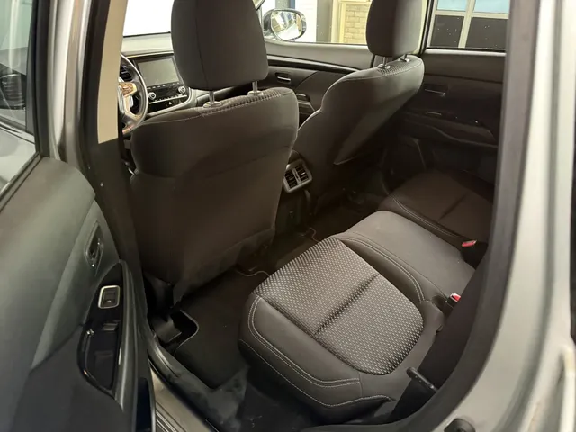 Mitsubishi Outlander 2.4 PHEV Pure+