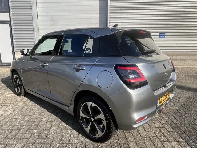 Suzuki Swift 1.2 Style Smart Hybrid Superlage km stand!!!!!! | 1e Eigenaar| Fabrieksgarantie tot 2034!!!| Meest luxe uitvoering