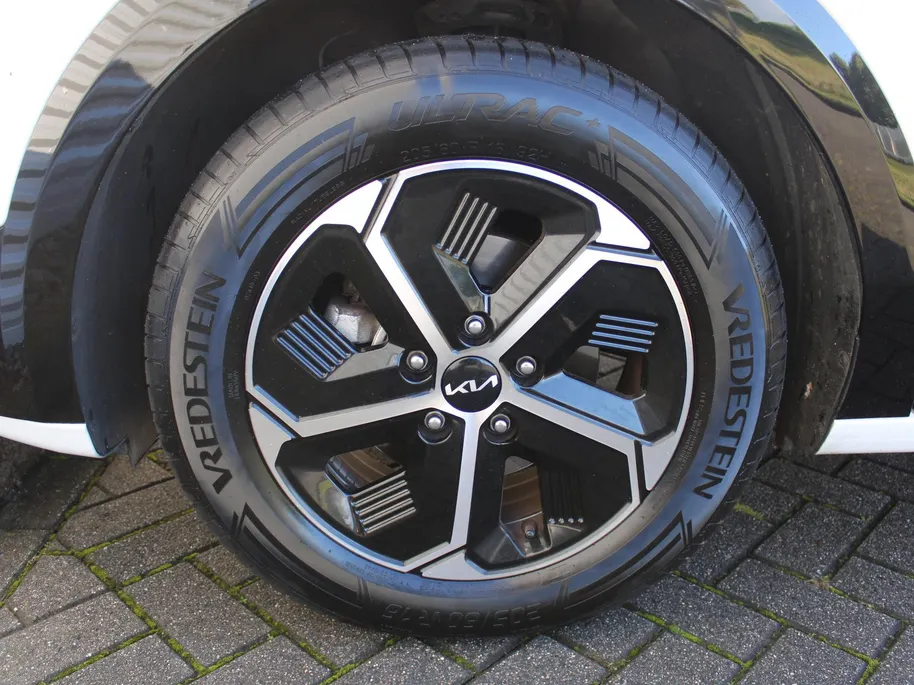 Kia Niro 1.6 GDi Hybrid DynamicLine | Camera | Cruise adapt. | Clima | 16' LM | Navi | Keyless | Apple Carplay/Android Auto |