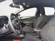 Ford Focus 1.0 EcoBoost Hybrid ST Line | NL-Auto | Dealer Onderhouden | Navigatie | Apple/Android Auto | Parkeersensoren | 12 maanden garantie! |