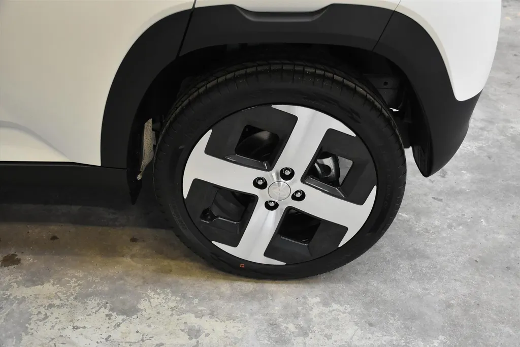 Hyundai Inster Evolve 49 kWh | Adaptieve Cruise + Climate Control I Navi + Camera