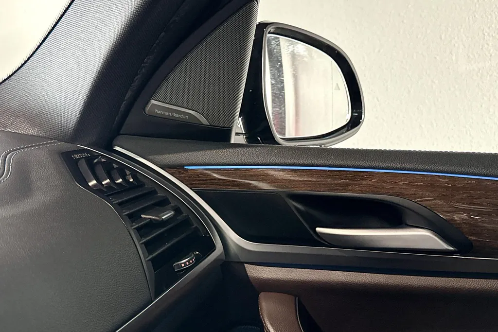 BMW iX3 High Executive 80 kWh