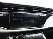 Audi Q8 55 TFSIe 381pk Tiptronic Quattro Pro Line S · Panoramadak · 360 Camera · Wegklapbare Trekhaak · Apple/Android Car Play · Luchtvering · 21'' Inch ·