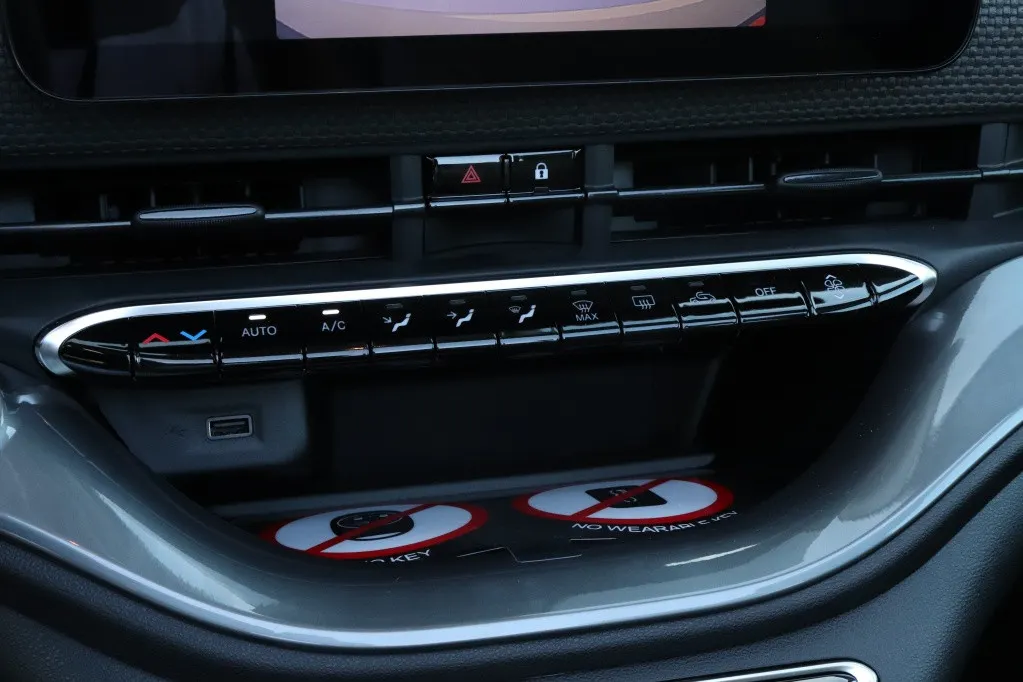 Fiat 500C La Prima by Bocelli 42 kWh | JBL | Winter | Camera | 17′