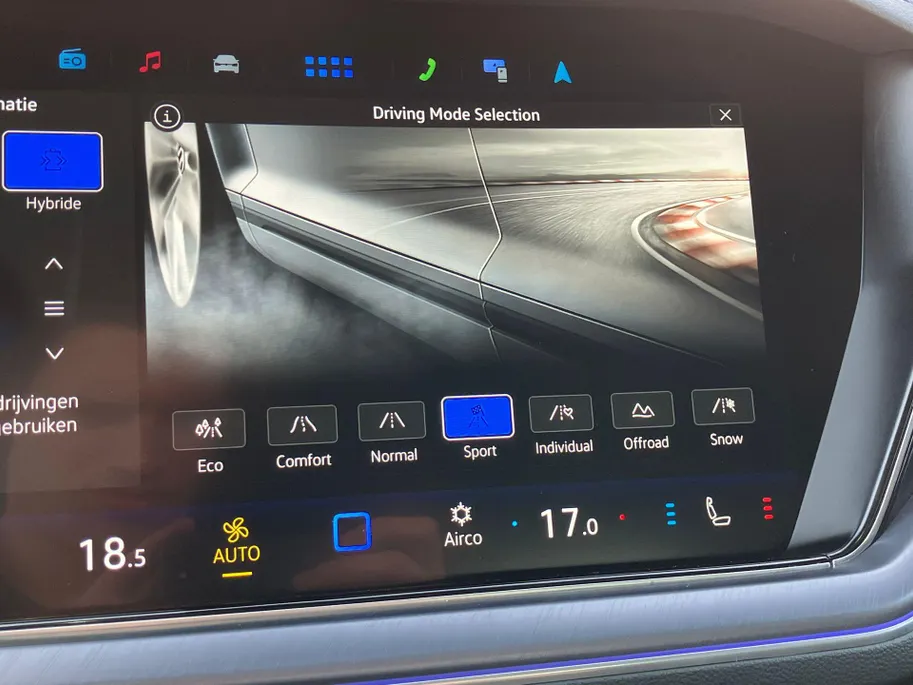 Volkswagen Touareg 3.0TSieHybrid 340kW/462PK 4MOTION R Edition · Panoramadak · Leder · DYNAUDIO · 360°Camera · Luchtvering · Garantie t/m 22-07-2030 of 100000km.