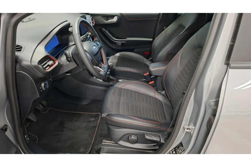 Ford Puma 1.0 EcoBoost 125PK Hybrid ST-Line X | Trekhaak | Driver Assistance Pack | Winter Pack | Adaptieve Cruise Control | NL Auto |