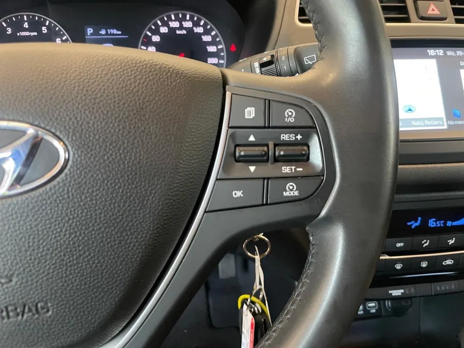 Hyundai i20 1.0 T-GDI Comfort | Automaat | Cruise Control | Climate Control | Camera | Navigatie | LM Velgen |