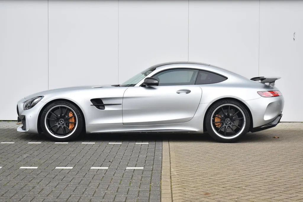 Mercedes-Benz AMG GT 4.0 R