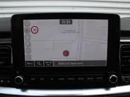 Kia Stonic 1.0 T-GDi MHEV DynamicPlusLine | Stuur-/stoelverwarming | Camera | Clima | Cruise | 16' LM | Navi | LED | Keyless |