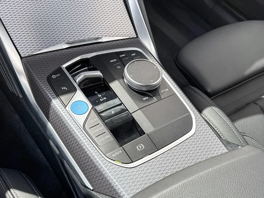 BMW i4 eDrive40 84 kWh