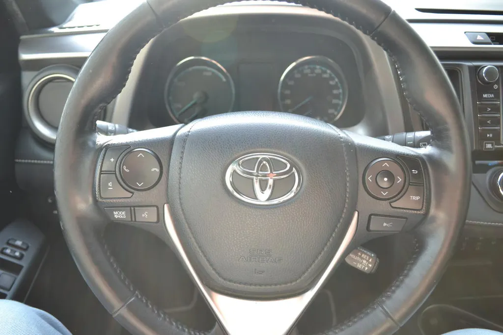 Toyota RAV4 2.5 HYBRID AWD EXECUTIVE|LUXE|TREKHAAK