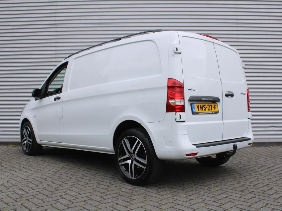 Mercedes-Benz Vito 119 CDI | Trekhaak | Camera | PDC  | 19' LM | Clima | Dodehoekdetectie | Comfortstoelen | LED | Automaat | Zeer nette bus |