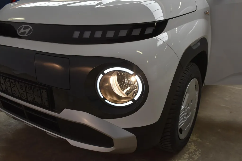 Hyundai Inster 42 kWh 4-zits E-Motion / Voorraad deal