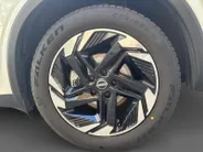 Nissan QASHQAI N-Connecta 158PK AUTOMAAT | Navigatie | Google Built-in | Adaptive Cruise Control | Climate Control | 360 camera | Parkeersensoren rondom | Lichtmetalen velgen | Panorama dak |