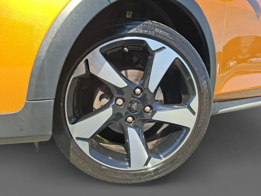 Ford Fiesta 1.0 EcoBoost Active First Edition | Climate Control | Voorruitverwarming | Adaptive cruisecontrol | 17' Lichtmetaal | Navigatie | Parkeersensoren |