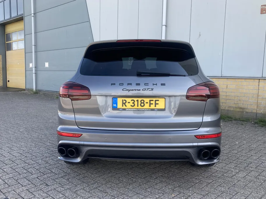 Porsche Cayenne 3.6 GTS 441 pk automaat Panoramadak - Alcantara Leder - Navigatie - Bose Audio - 21inch LM  - volledig onderhouden
