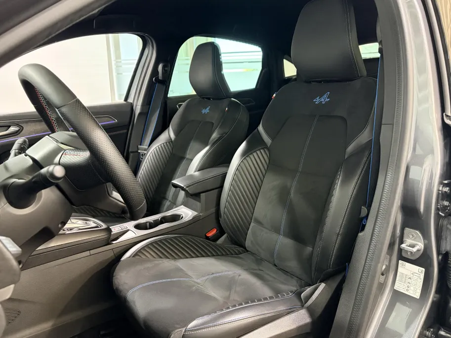 Renault Arkana 145PK E-Tech Full Hybrid Esprit Alpine Automaat | Navi | Camera | Digital Cockpit | Stoelverwarming | Apple CarPlay/Android Auto | 19' Lichtmetalen Velgen | Climate Control | Adaptive Cruise Control |