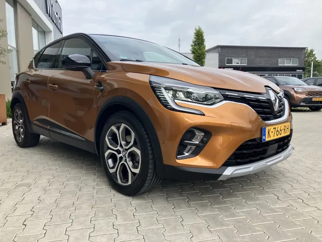 Renault Captur 1.3 TCe Intens | BOSE | 360 Camera | Automaat