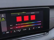 Škoda Octavia Combi 1.4 TSI 245PK DSG iV RS PHEV · Camera · Wegklapbare Trekhaak · Cruise Control · Stoelverwarming · 19'' Inch ·