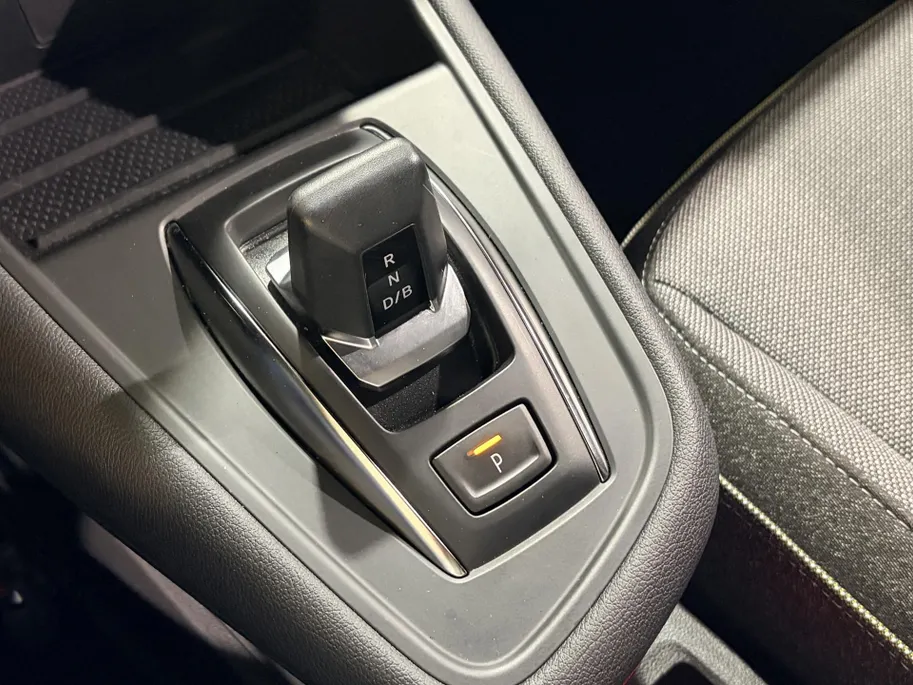 Renault Captur 160PK E-Tech full hybrid Techno Automaat | 1ste Eigenaar | Google Built-In | Camera | Digitale Cockpit | Apple Carplay/Android Auto | Parkeersensoren | Cruise Control Adaptief | Climate Control | Licht & Regen Sensor |