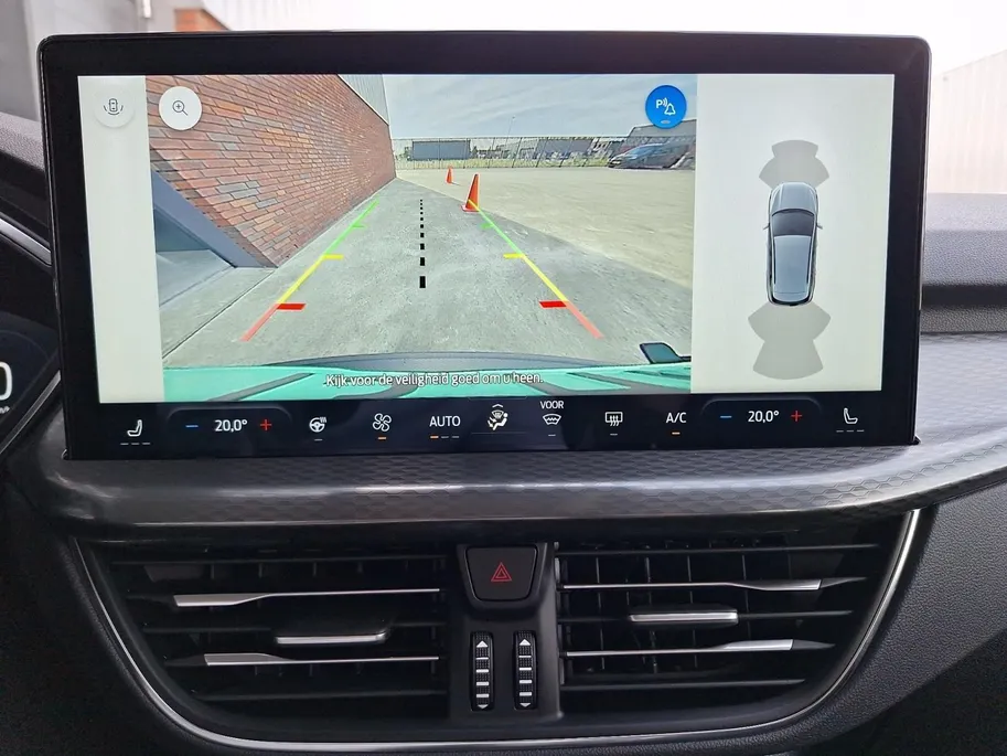 Ford Kuga 2.5 PHEV Titanium | Winterpack | Climate Control | Camera | Apple Carplay&Android Auto | Parkeersensoren | Navigatie | 17' Lichtmetaal |