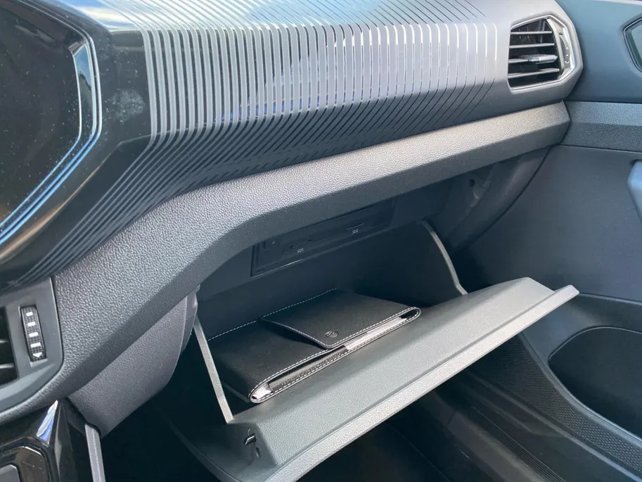 Volkswagen T-Cross 1.0 TSi DSG7-automaat Style NL Auto | trekhaak | Beats Audio | LED | CarPlay | 18' | Virtual Cockpit | Stoelverwarming | etc.