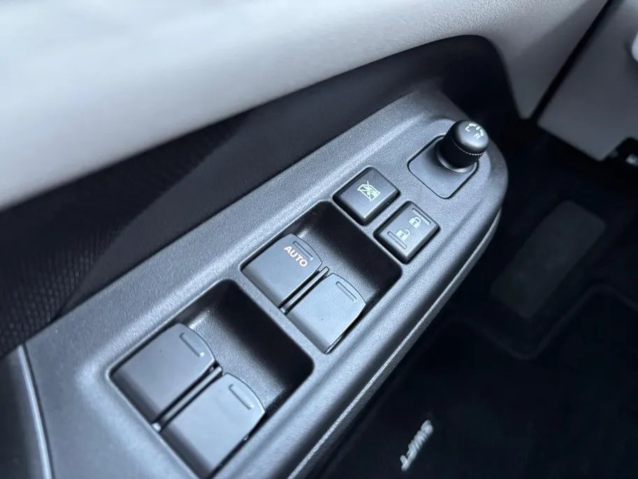 Suzuki Swift 1.2 Select Smart Hybrid | Automaat | ACC | Stoel Verw | Carplay | Camera |